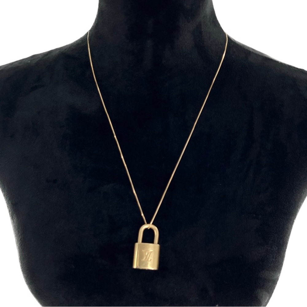 Authentic Louis Vuitton Brass Lock #317 No Key with After Market Box Chain 24”